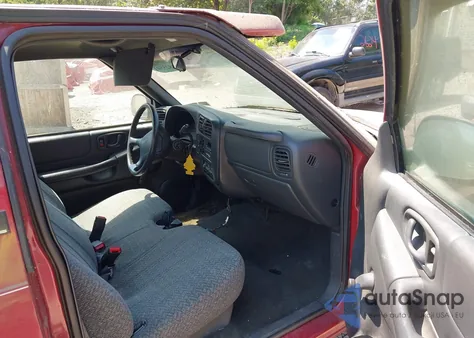 1998 GMC Sonoma Sl из США, поврежденный, VIN 1GTCS14X6WK516879